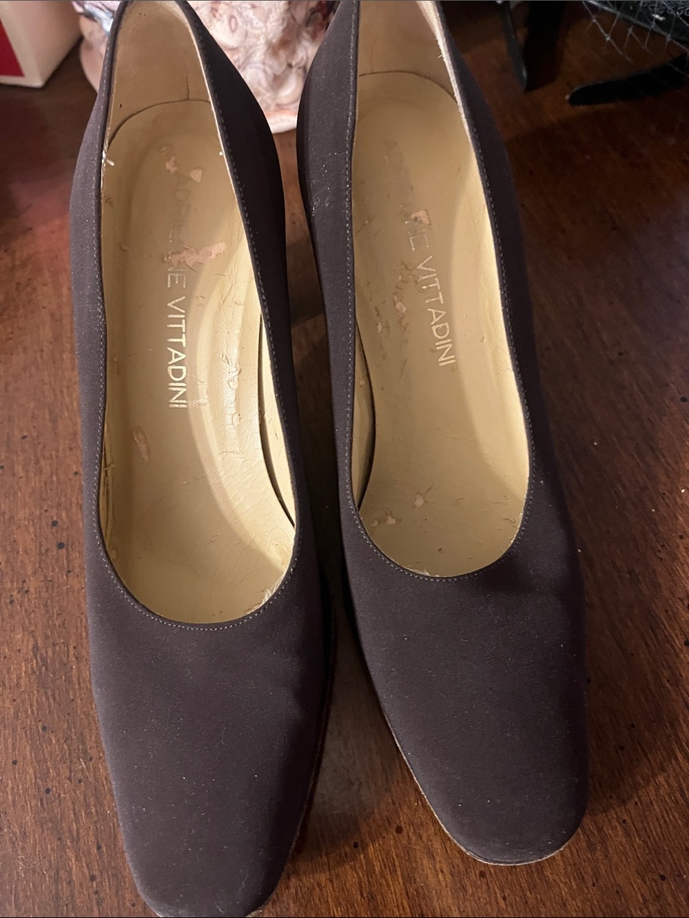 Vintage Adrienne Vittadini Brown Classic Pump Heels